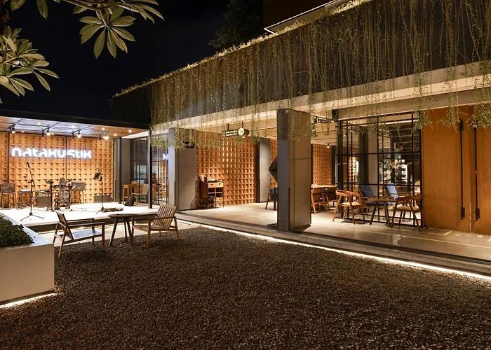 Jw Naungan Coliving Hotel Surakarta 